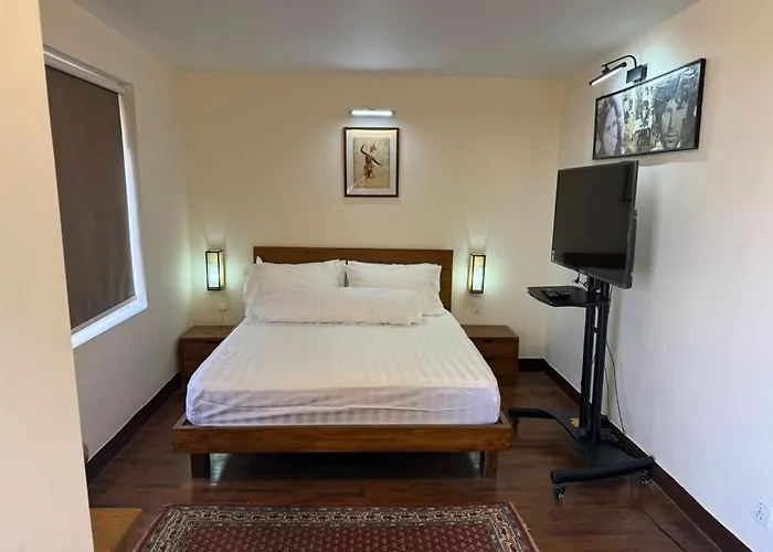 Mi Casa *